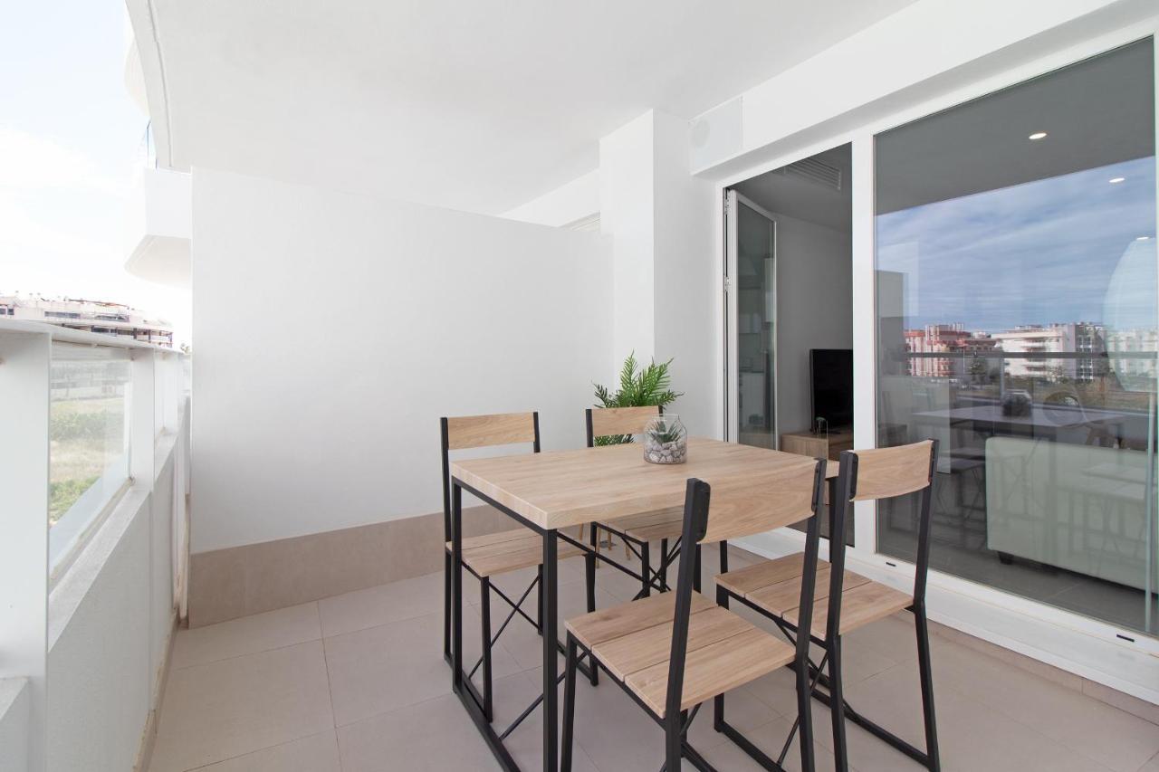 Global Properties, Apartamento Con Terraza Y Vistas A La Piscina En Gran Canet Canet d'En Berenguer Luaran gambar