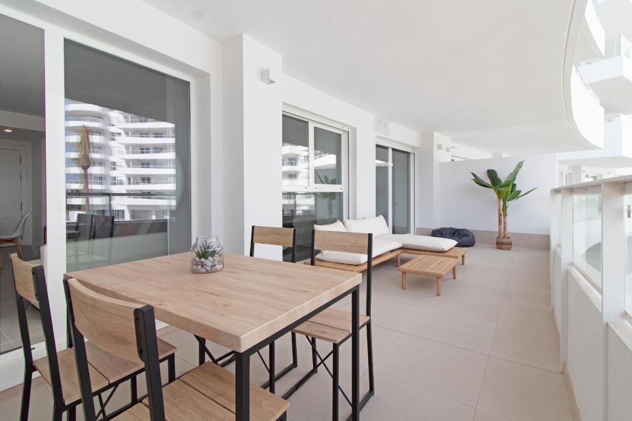 Global Properties, Apartamento Con Terraza Y Vistas A La Piscina En Gran Canet Canet d'En Berenguer Luaran gambar