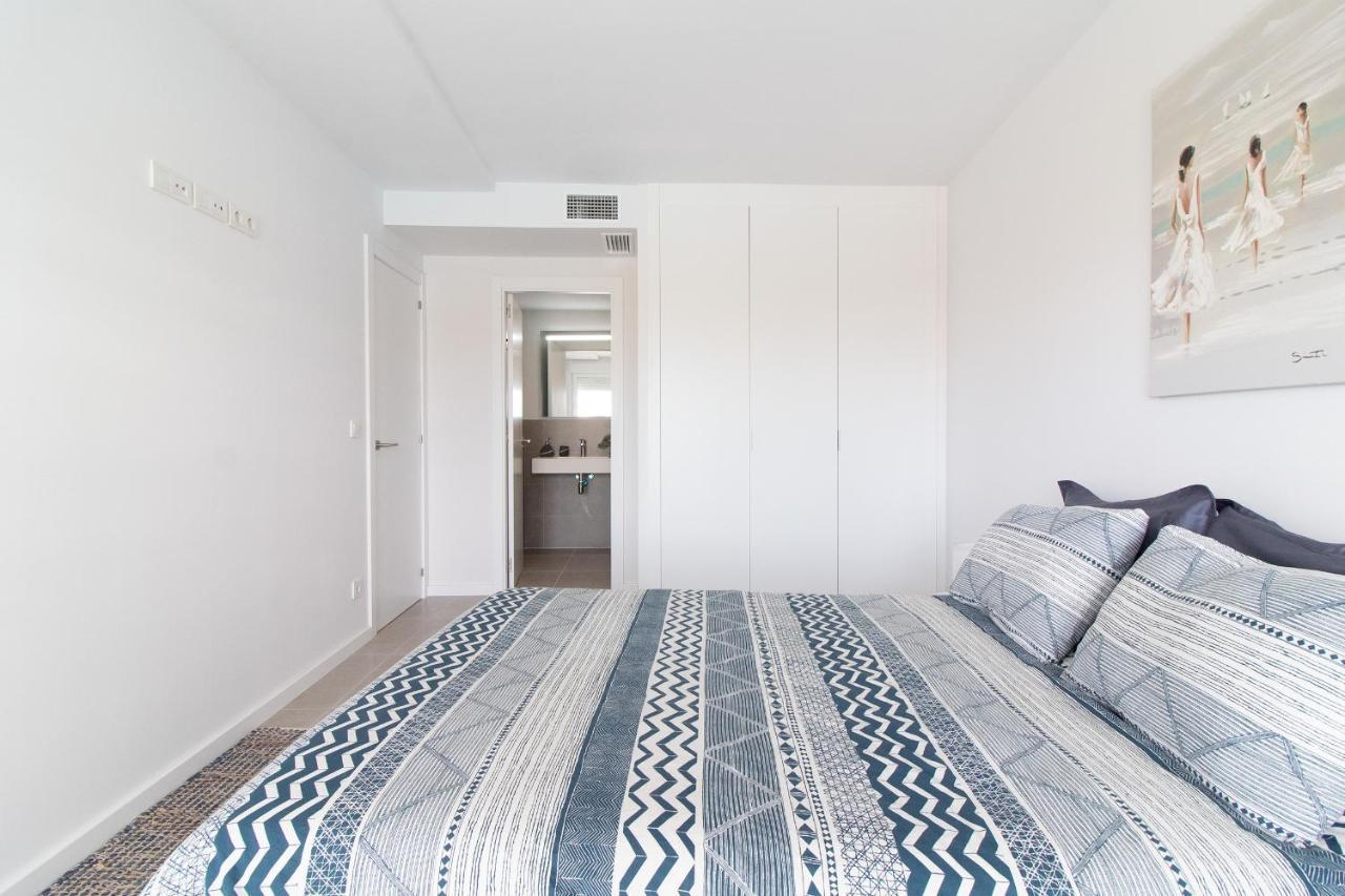 Global Properties, Apartamento Con Terraza Y Vistas A La Piscina En Gran Canet Canet d'En Berenguer Luaran gambar
