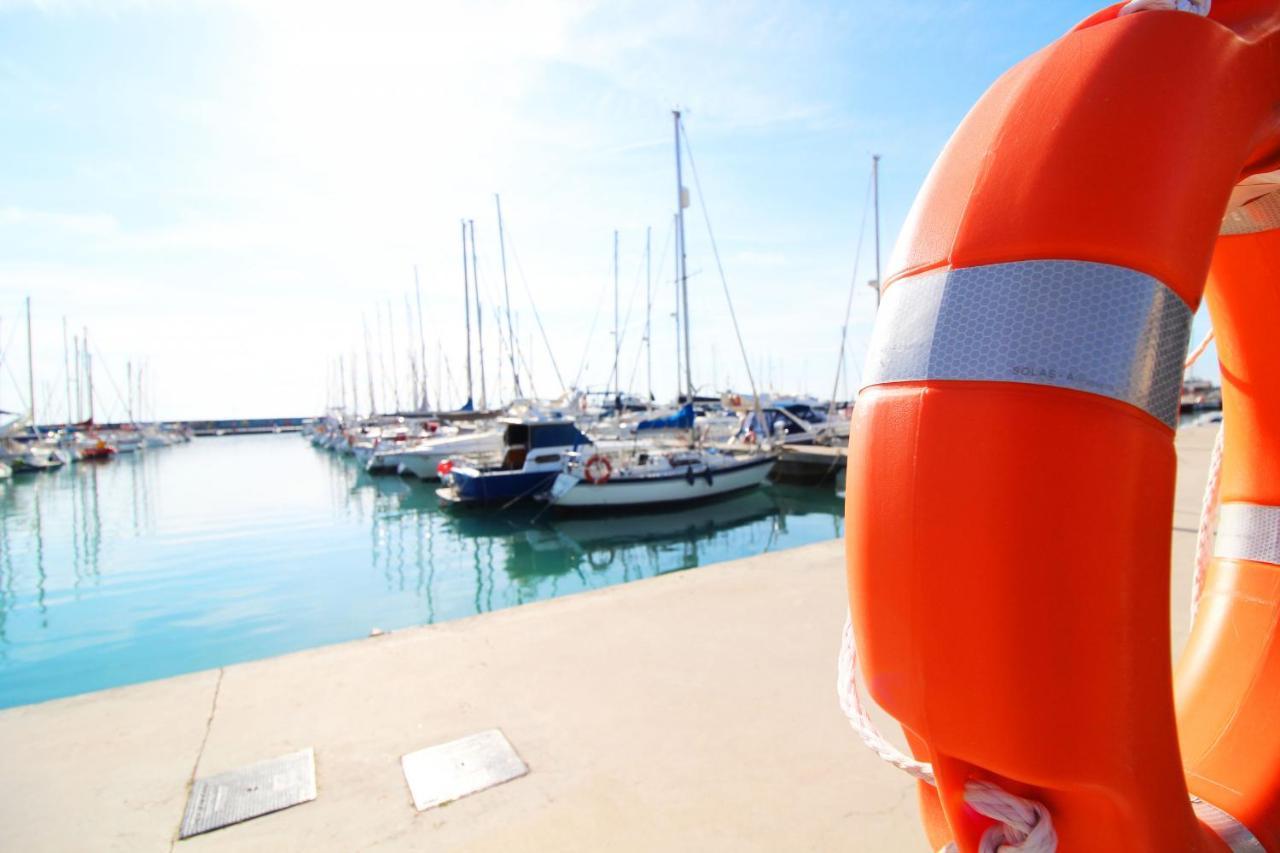 Global Properties, Apartamento Con Terraza Y Vistas A La Piscina En Gran Canet Canet d'En Berenguer Luaran gambar