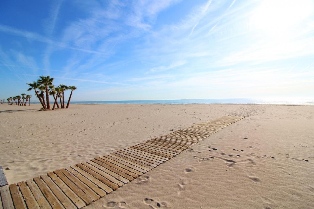 Global Properties, Apartamento Con Terraza Y Vistas A La Piscina En Gran Canet Canet d'En Berenguer Luaran gambar