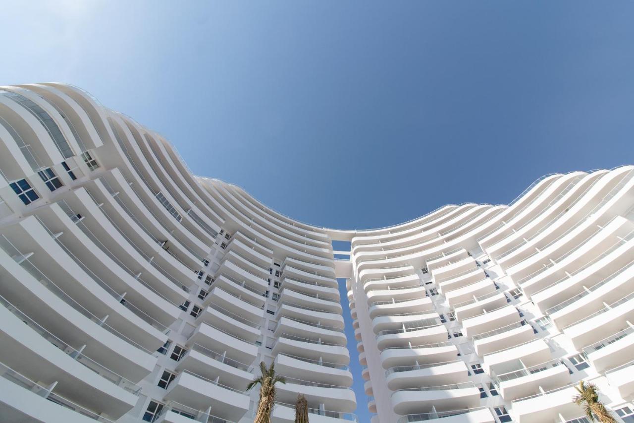 Global Properties, Apartamento Con Terraza Y Vistas A La Piscina En Gran Canet Canet d'En Berenguer Luaran gambar